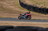 anglesey-no-limits-trackday;anglesey-photographs;anglesey-trackday-photographs;enduro-digital-images;event-digital-images;eventdigitalimages;no-limits-trackdays;peter-wileman-photography;racing-digital-images;trac-mon;trackday-digital-images;trackday-photos;ty-croes